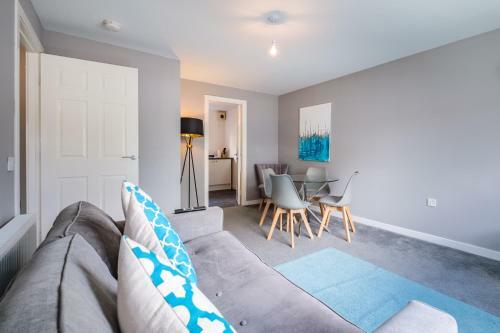 Monicas Apartment