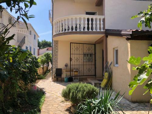 Apartamento Villa Rada & Eugen
