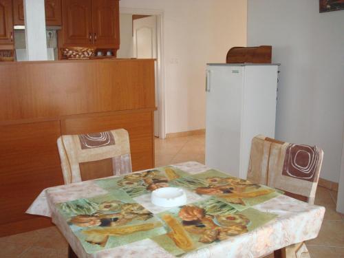 P.m. Apartman