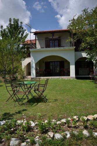 Hostal Xenonas Aloni