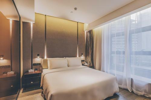 Atour Hotel Shaoxing Shangyu E-travel Town
