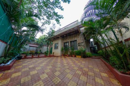 Ad Villas