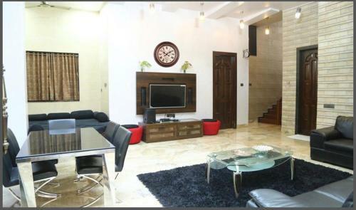 Ad Villas