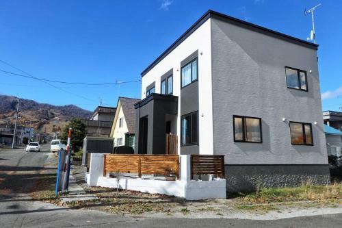 Villa Furano Cube Sugar-????,??8min???4 Brs,max 6ppl