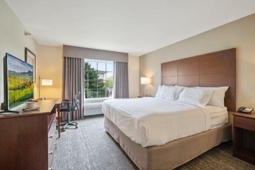 Cobblestone Hotel & Suites - Lamar