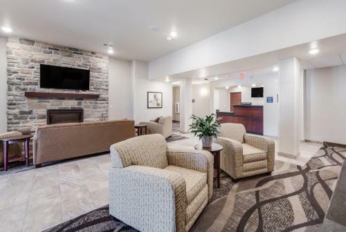 Cobblestone Hotel & Suites - Lamar