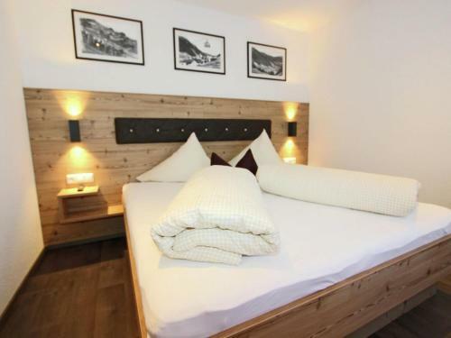 Chic Holiday Apartment Near Ischgl With Ski Room