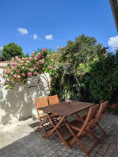 Villa Maison 3 Chambres, Jardinet & Garage Plein Centre