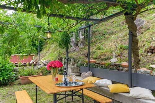 Apartamento Como Lake Cosy Flat With Garden And Parking
