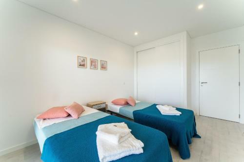 T2 Elia Apartment