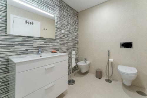 T2 Elia Apartment