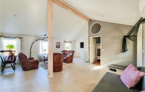 Nice Home In Sk�rhamn With Wifi And 2 Bedrooms