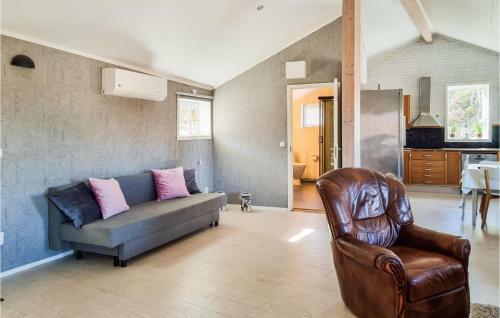 Nice Home In Sk�rhamn With Wifi And 2 Bedrooms