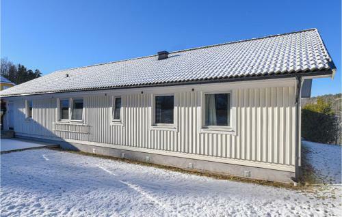 Amazing Home In Str�mstad With Wifi And 4 Bedrooms