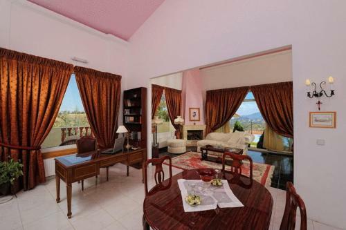 Hotel Vergis Epavlis