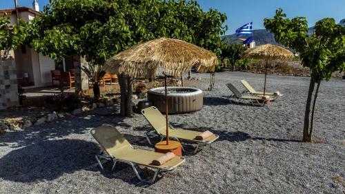 G & M Beach House