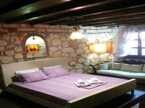 Villa Andromeda Stone House