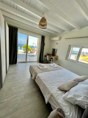 Vaso Sea Villa