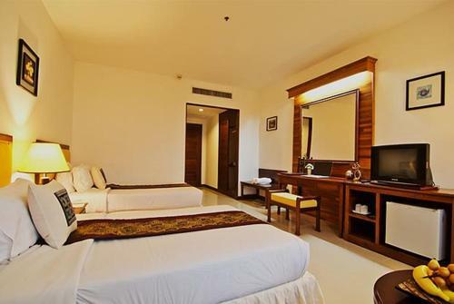 Champasak Grand Hotel