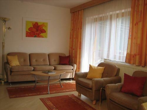 Hostal Ferienwohnungen P�tscher