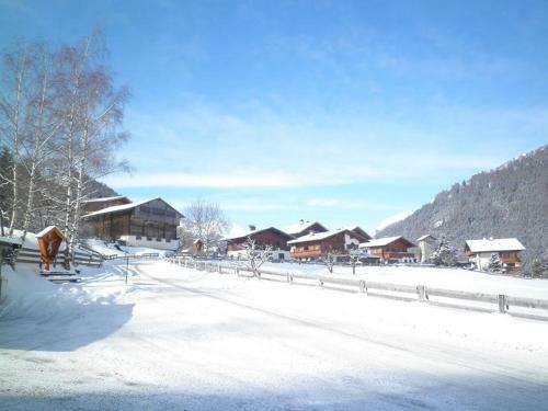 Hostal Ferienwohnungen P�tscher