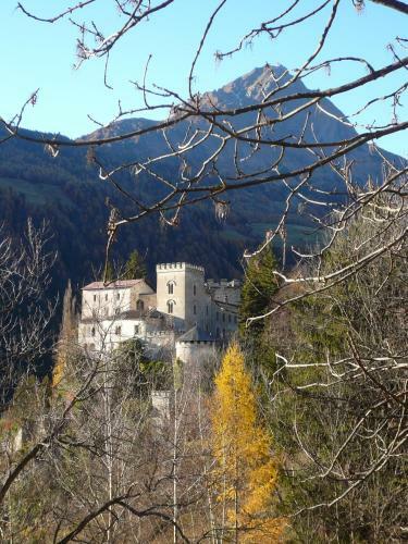 Hostal Ferienwohnungen P�tscher