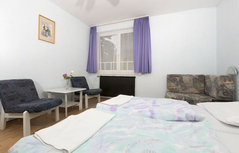 Hotel Francoise