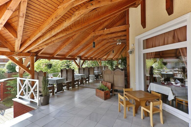 Hotel Francoise