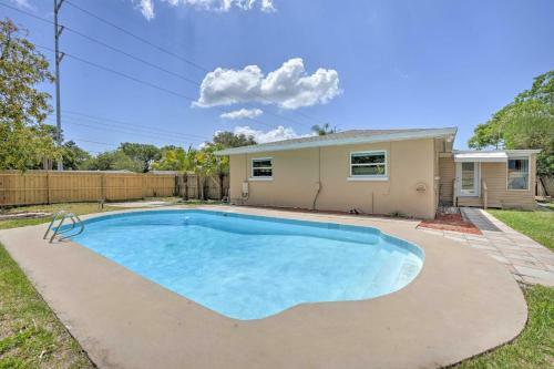 Bright And Airy Home About 6 Mi To Clearwater Beach