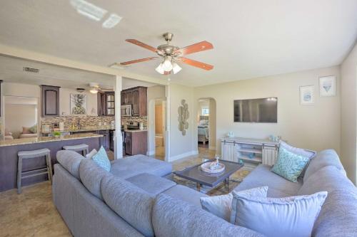 Bright And Airy Home About 6 Mi To Clearwater Beach