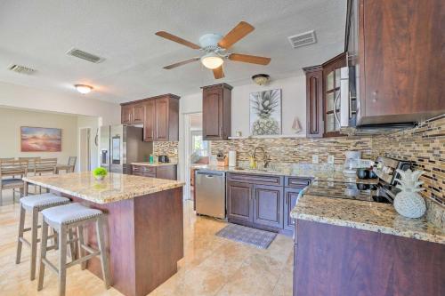 Bright And Airy Home About 6 Mi To Clearwater Beach