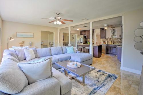 Bright And Airy Home About 6 Mi To Clearwater Beach