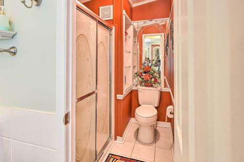 Colorful Ellenton Escape With Lanai And Pond View