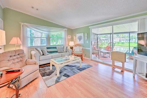 Colorful Ellenton Escape With Lanai And Pond View