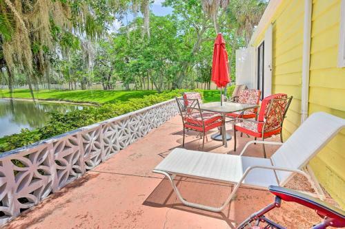 Colorful Ellenton Escape With Lanai And Pond View