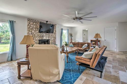 Newly Remodeled Gem On Homosassa River Canal!