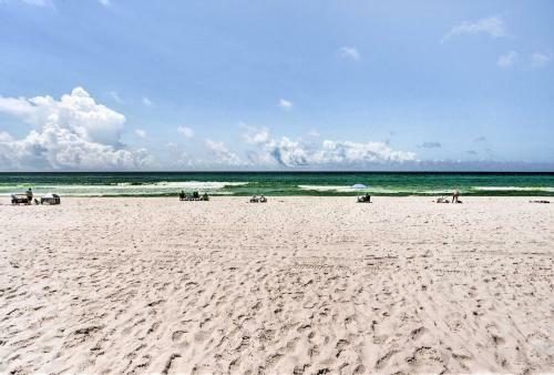 Apartamento Chic Fort Walton Condo About 2 Blocks To Beach!