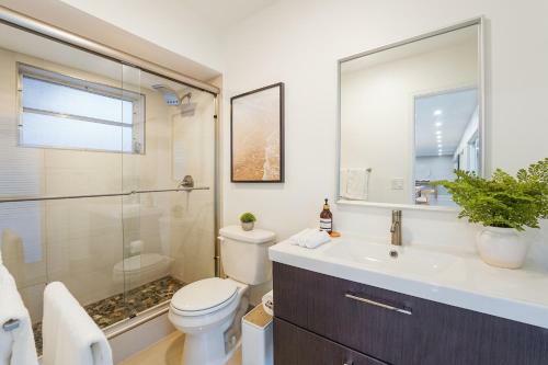 Palisades By Jadoreluxe L Oasis Pool And Waterview