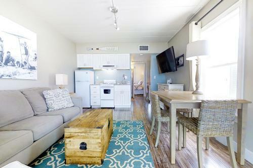 Bungalow Beach Place 1