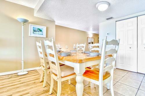 Beach Palms 406