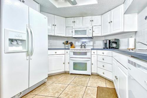 Beach Palms 406