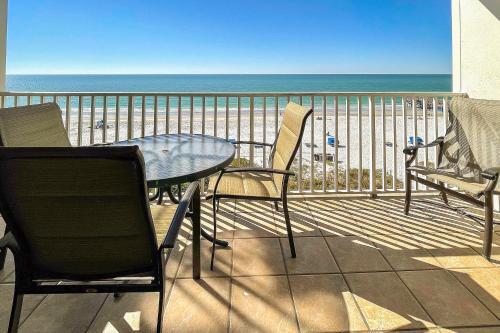 Beach Palms 406