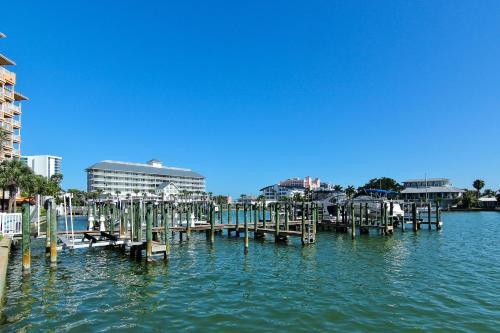 Harborview Grande 404