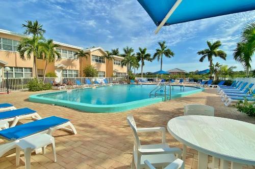 Barefoot Beach Resort A209