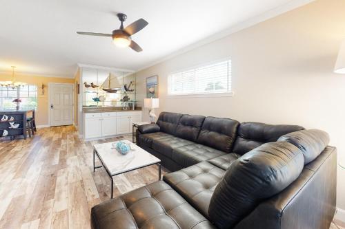 Barefoot Beach Resort A209