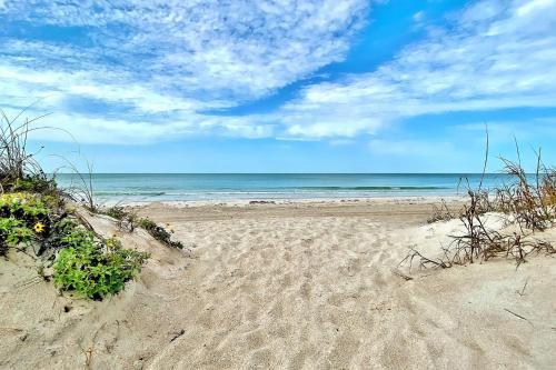 Barefoot Beach Resort A209