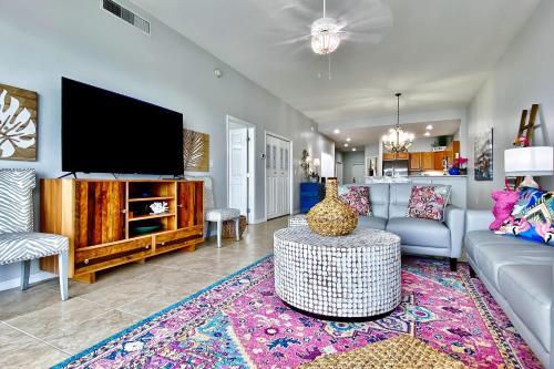 Harborview Grande 207
