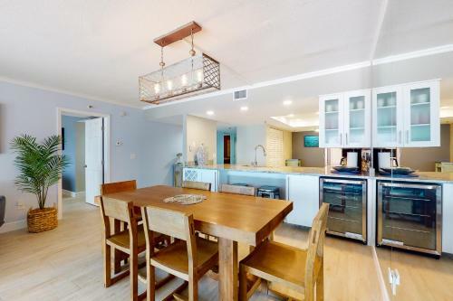 Beach Cottage 1208
