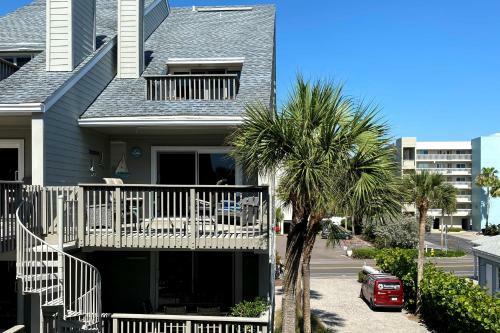 Pelicans Pointe 5b