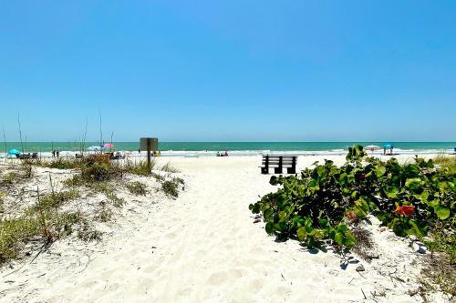 Bungalow Beach Place 9